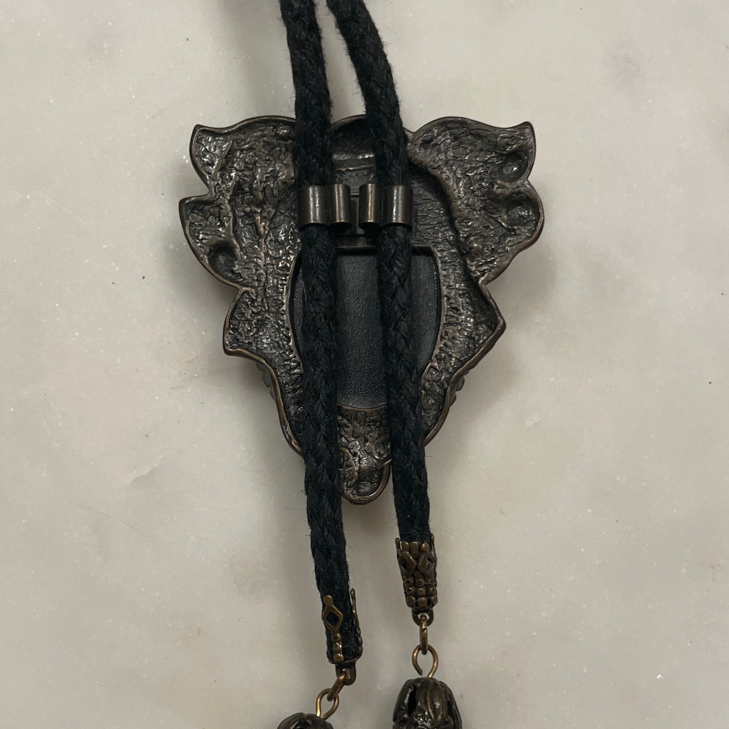 Faux Cameo Bolo