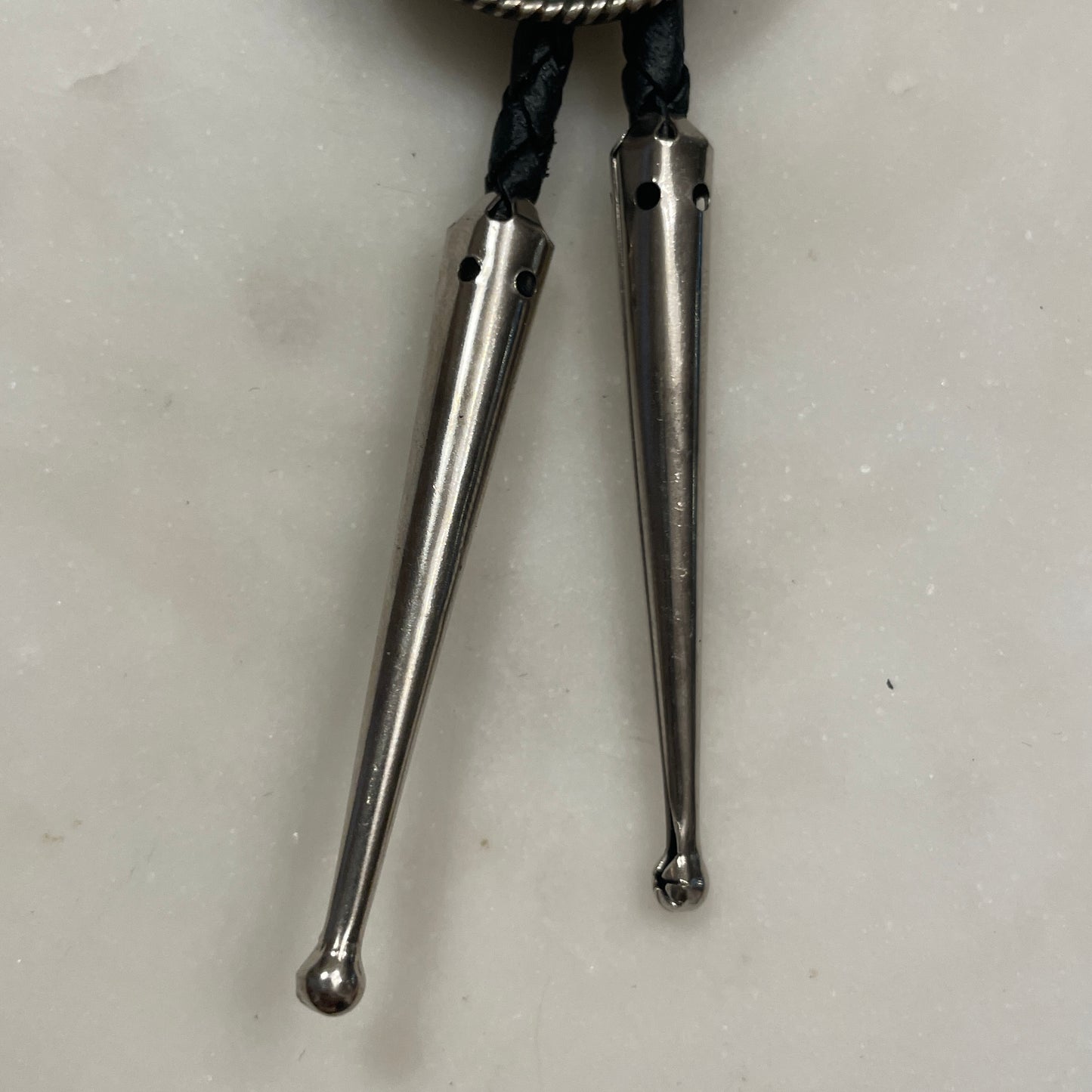 Faux Turquoise Alpaca Metal Bolo