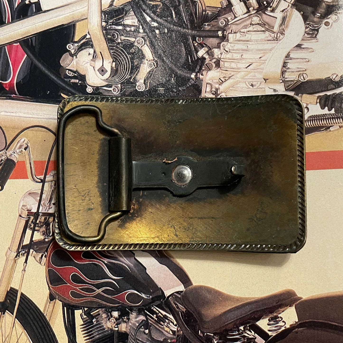 T Initial Buckle