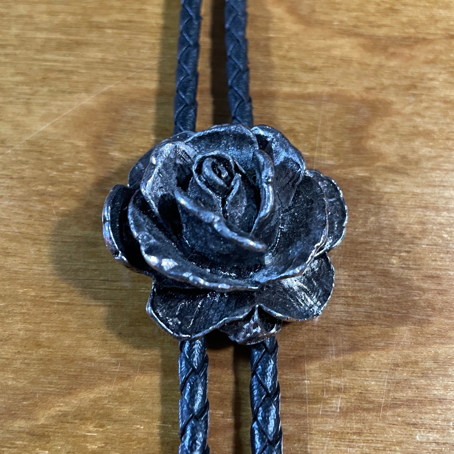 Dimensional Rose Bolo