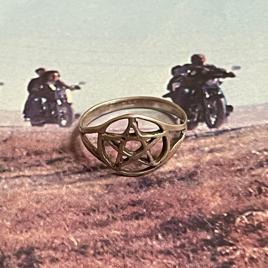 Pentagram Sterling Silver Ring [Size 6.5]