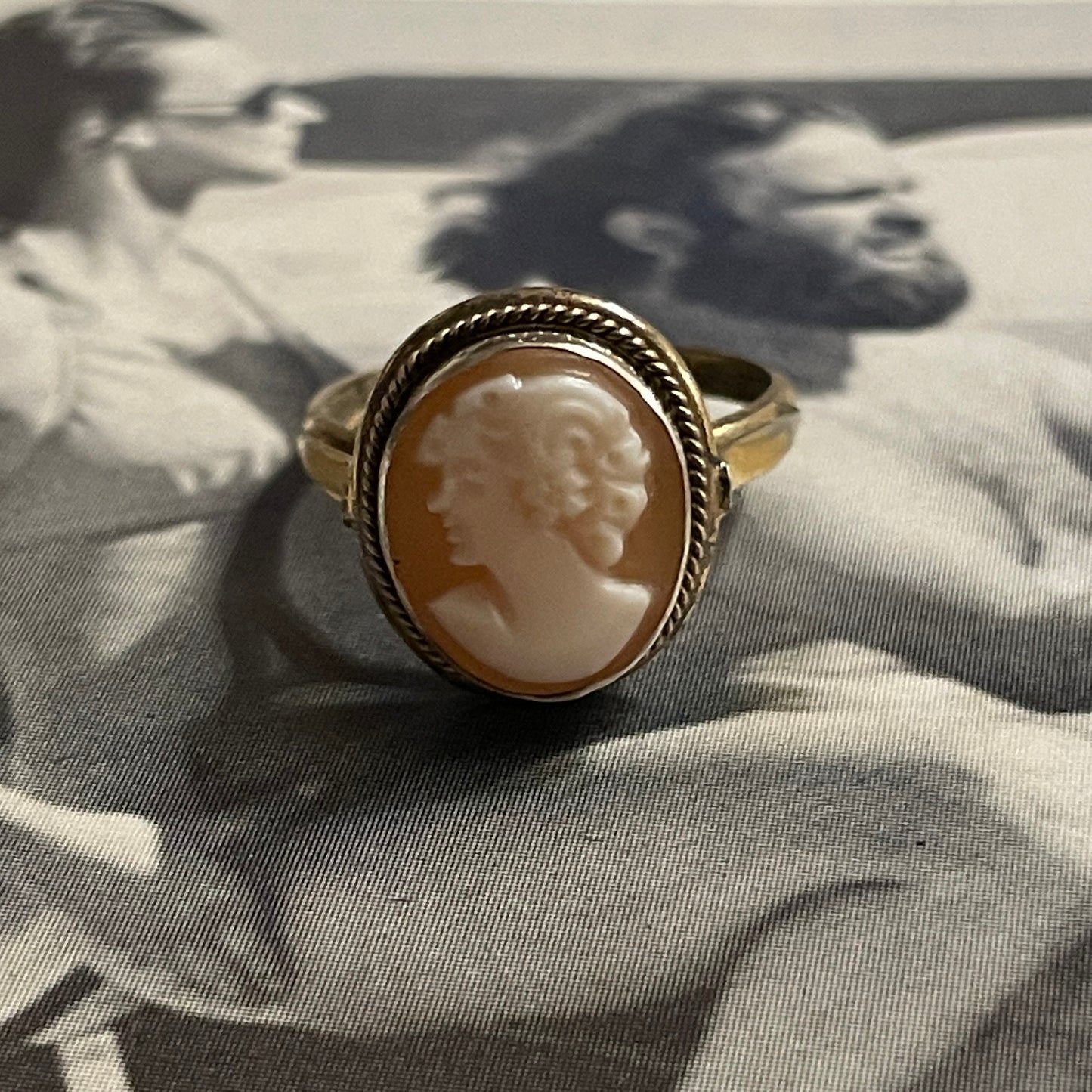 Cameo Ring [Size 5.75]