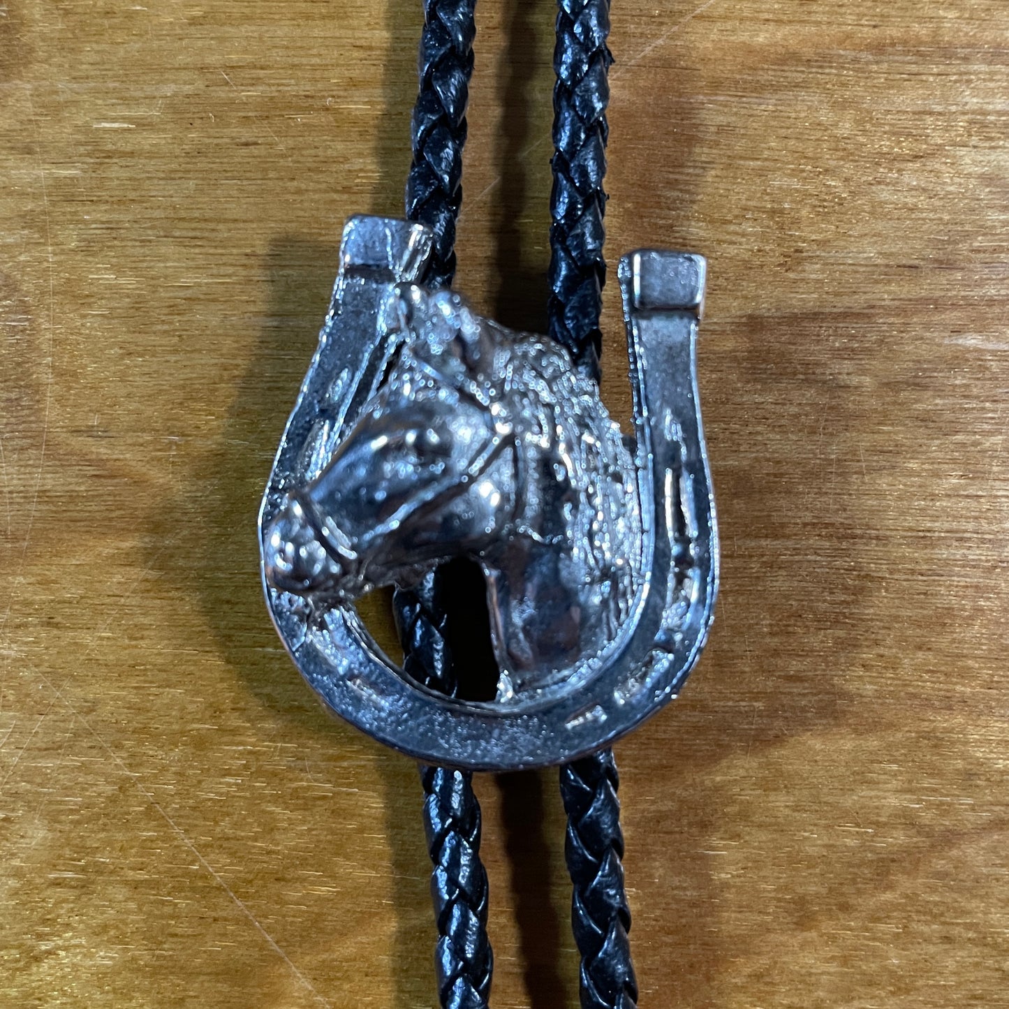 Horse & Horseshoe Bolo