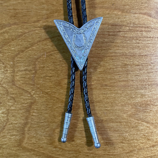 Horseshoe Collar Tip Bolo